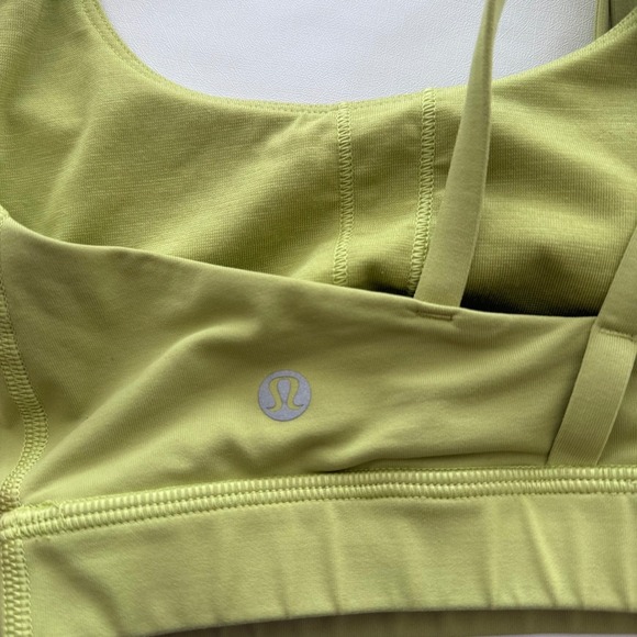 NWOT Lululemon SoulCycle Sports‎ Bra Crisscross Straps Athletic Top Chartreuse - Picture 8 of 9